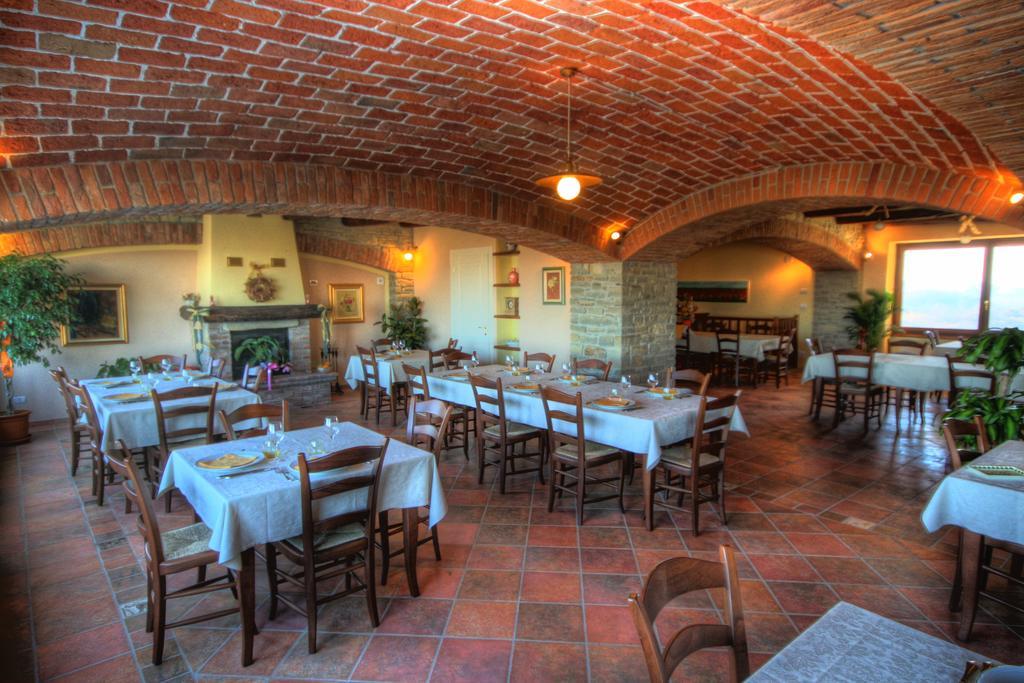 Azienda Agrituristica Alcastle Montabone Dış mekan fotoğraf