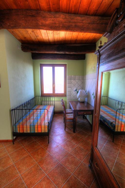 Azienda Agrituristica Alcastle Montabone Dış mekan fotoğraf
